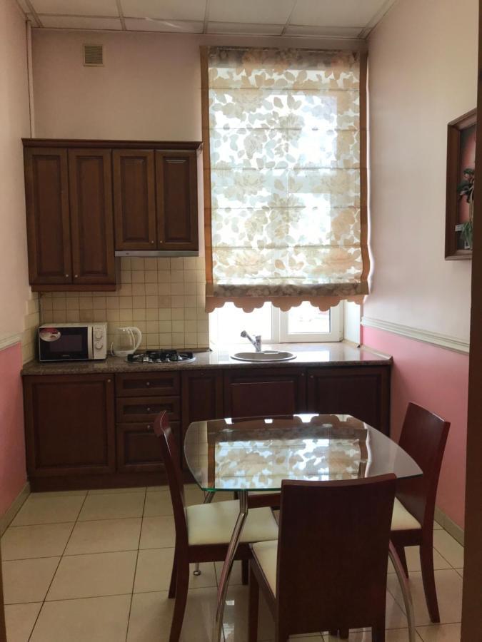 Beautiful Apartment In The Center Of Vinnytsia Exterior foto