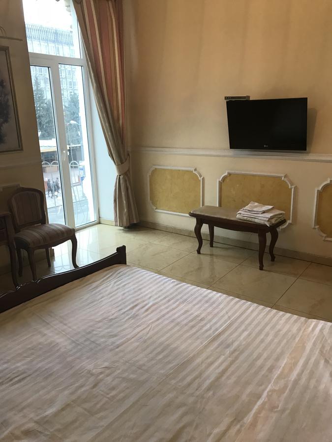 Beautiful Apartment In The Center Of Vinnytsia Exterior foto